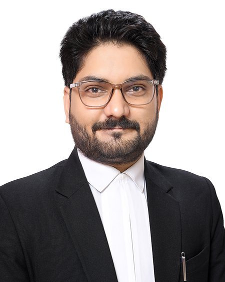 Manish Sharma, Advocate at Samaanta Law Firm